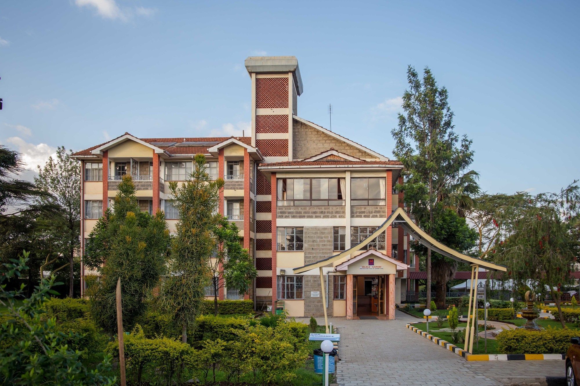 Milele Hotel Nairobi Buitenkant foto